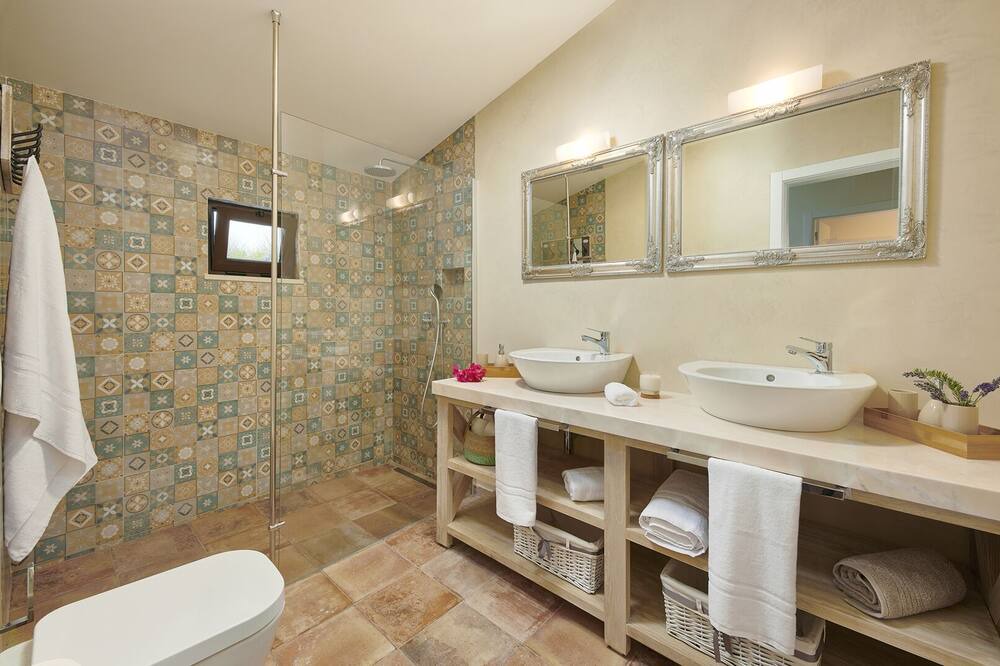 Photo of Bathroom in Moncarapacho e Fuseta