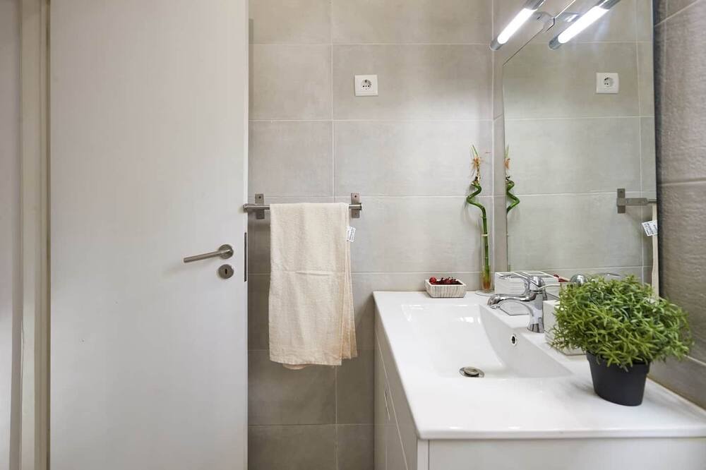 Photo of Bathroom in Algueirao - Mem Martins