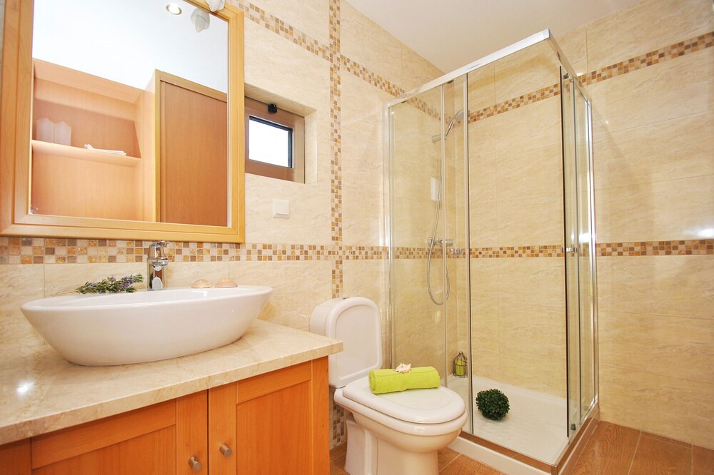 Photo of Bathroom in Loule