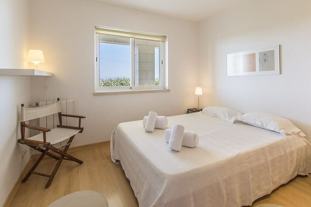Photo of Bedroom in Azoia