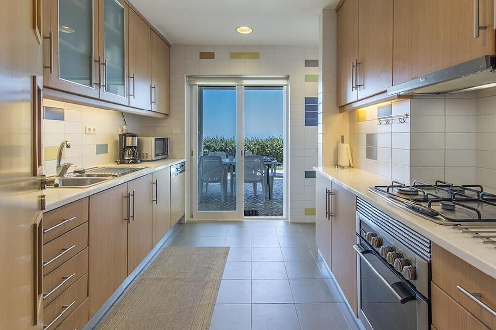 Photo of Kitchen in Azoia
