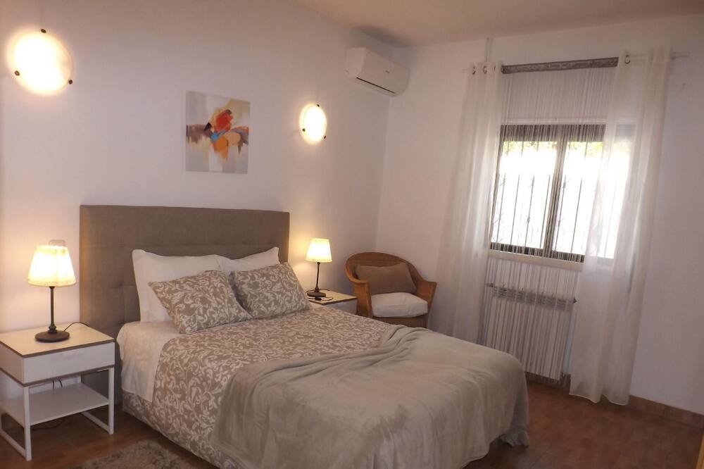 Photo of Bedroom in Vale de Carro