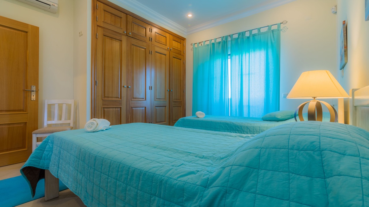 Photo of Bedroom in Figueiral