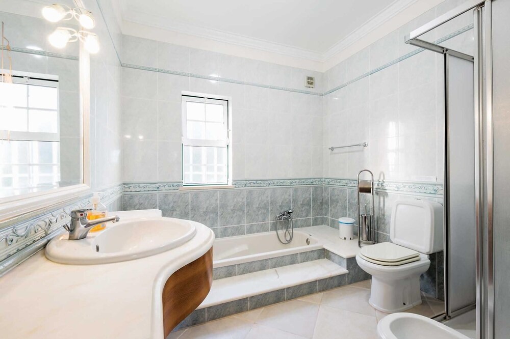 Photo of Bathroom in Boliqueime