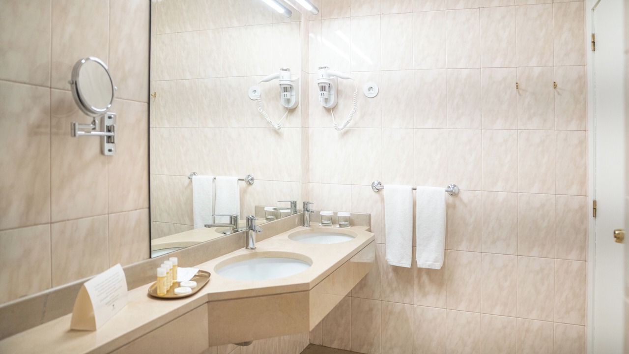 Photo of Bathroom in Guimaraes
