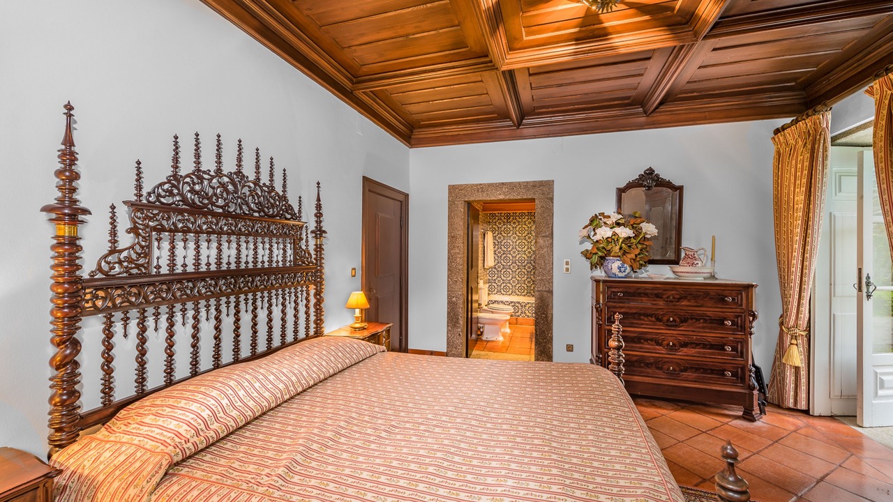 Photo of Bedroom in Calheiros