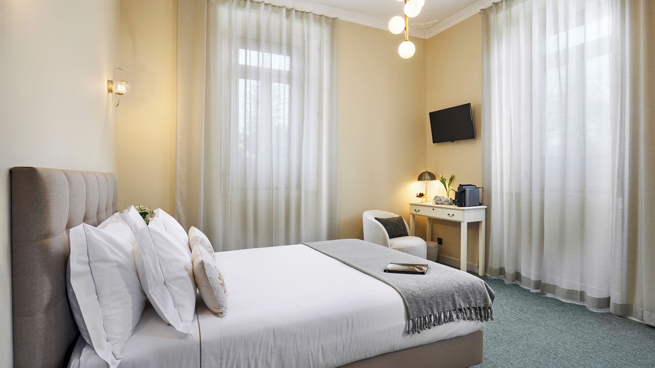 Photo of Bedroom in Estoril