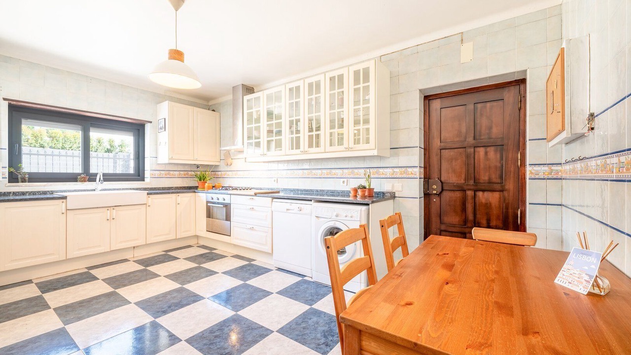 Photo of Kitchen in Malveira da Serra