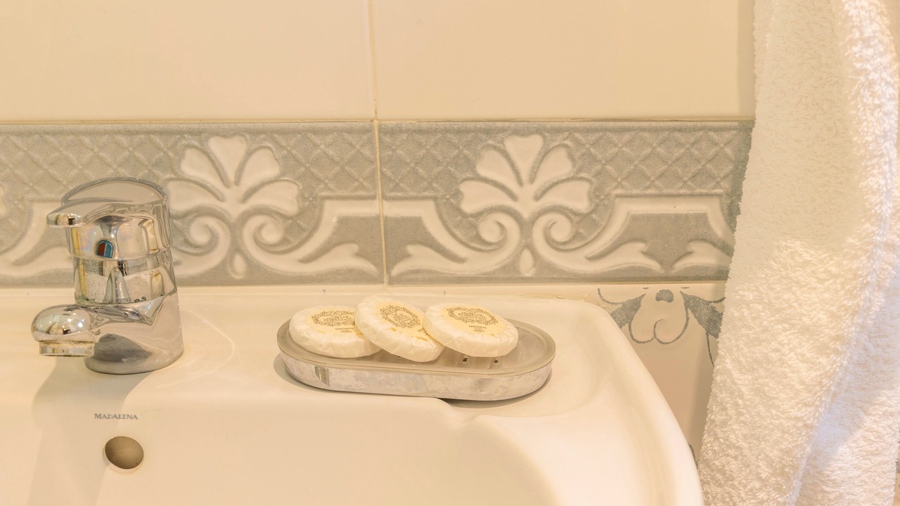 Photo of Bathroom in Canico