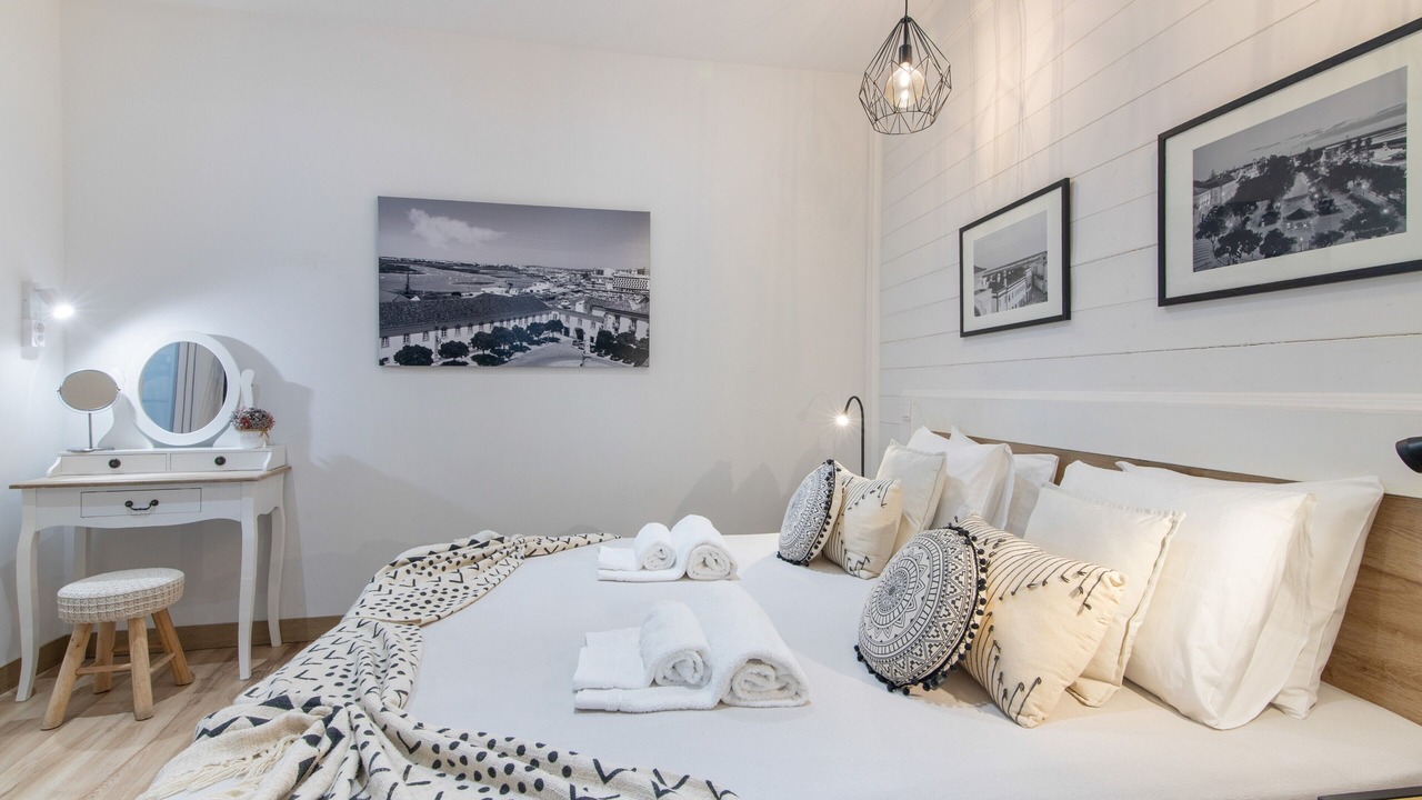 Photo of Bedroom in Faro City Centre
