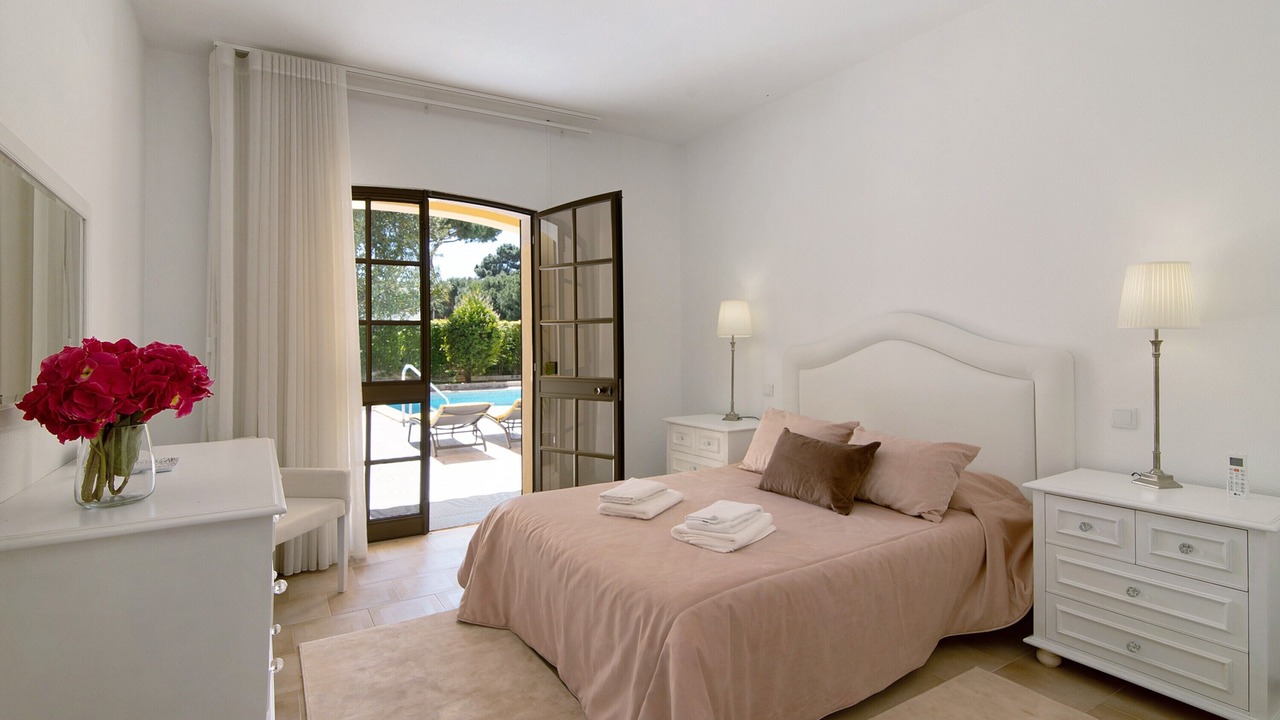 Photo of Bedroom in Quarteira