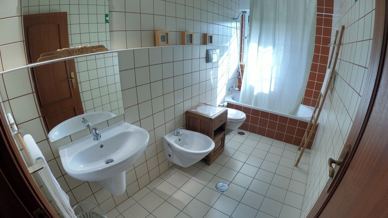 Photo of Bathroom in Sao Bras de Alportel