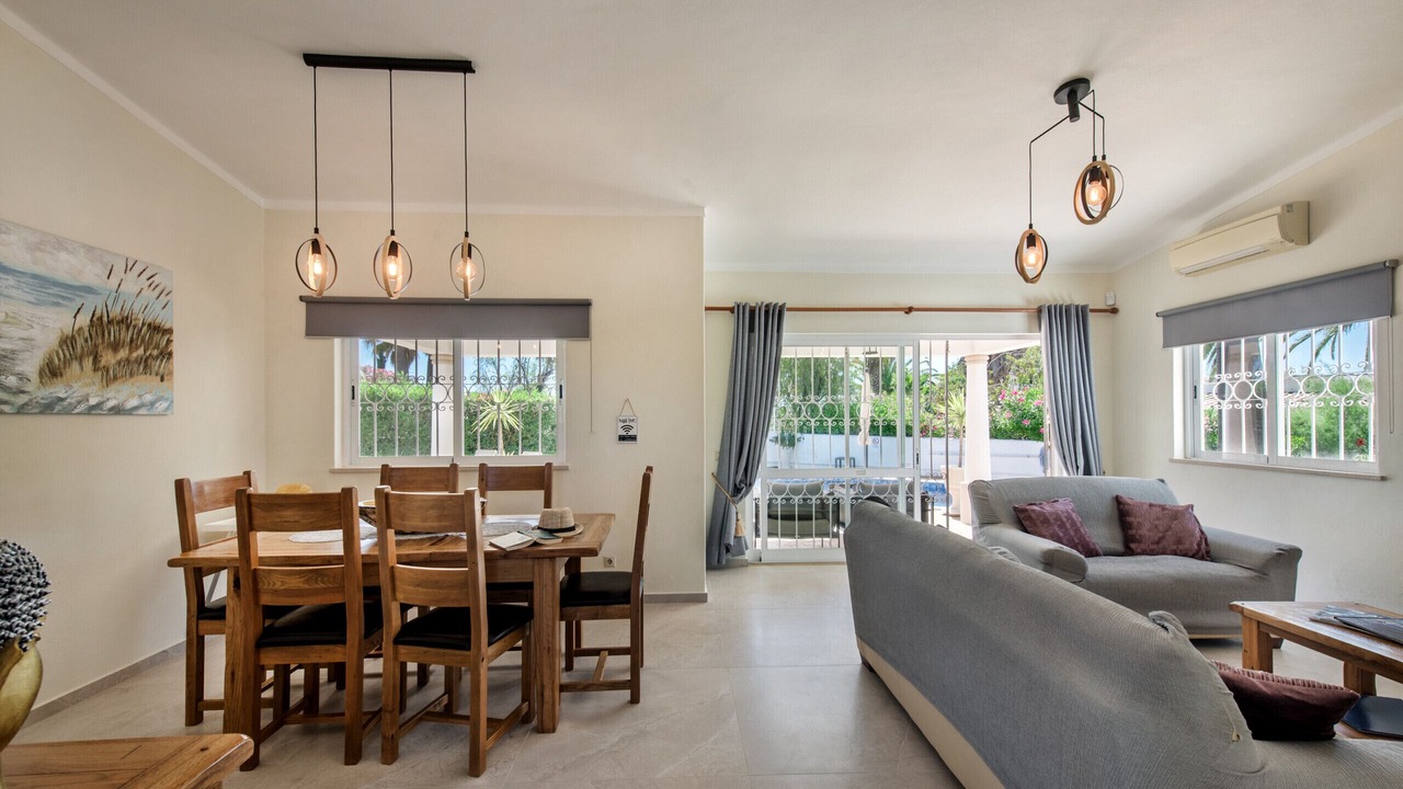 Photo of Livingroom in Guia