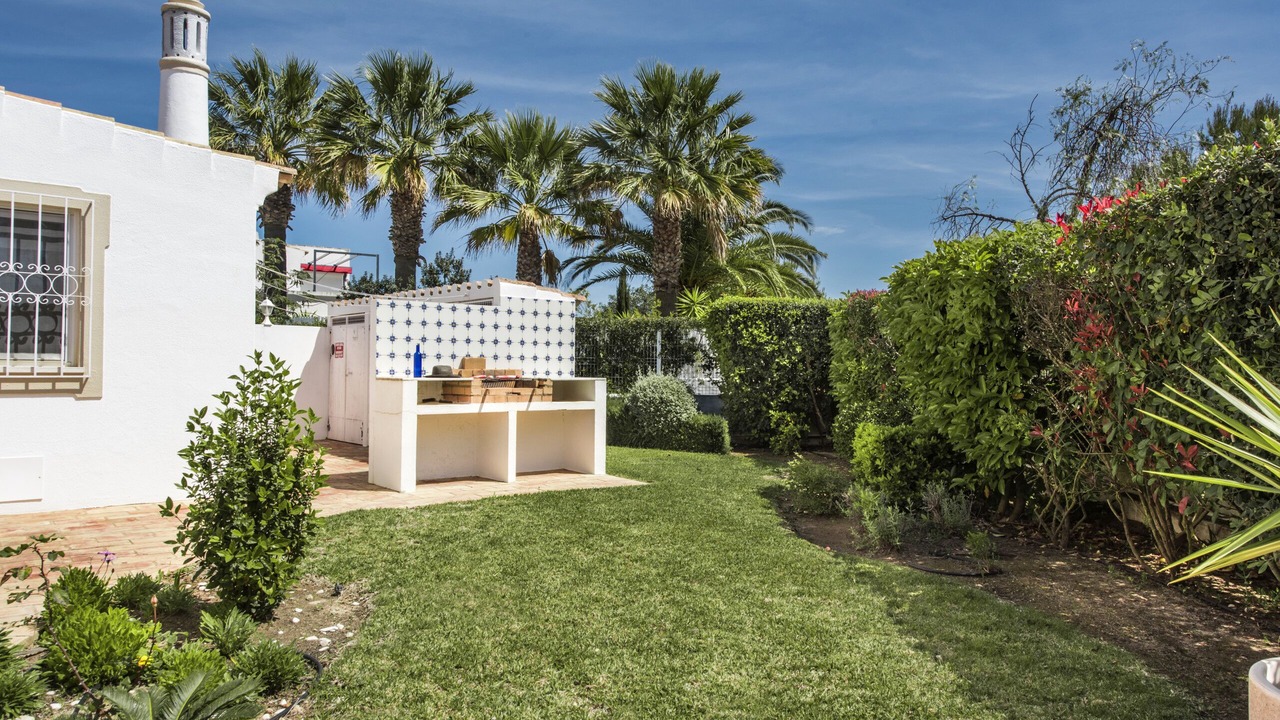 Photo of Outdoor in Guia