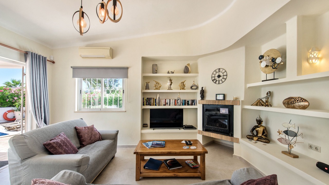 Photo of Livingroom in Guia