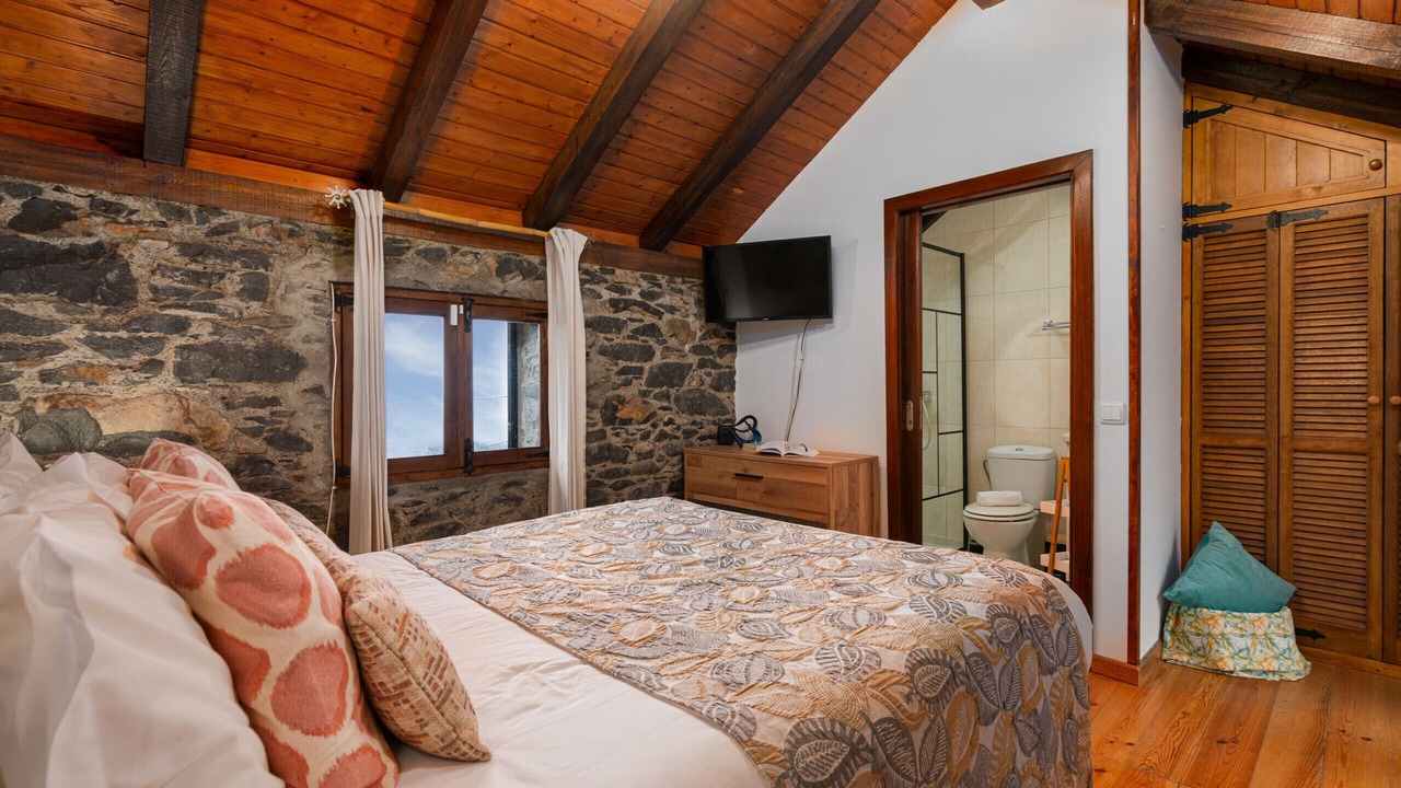 Photo of Bedroom in Porto Moniz