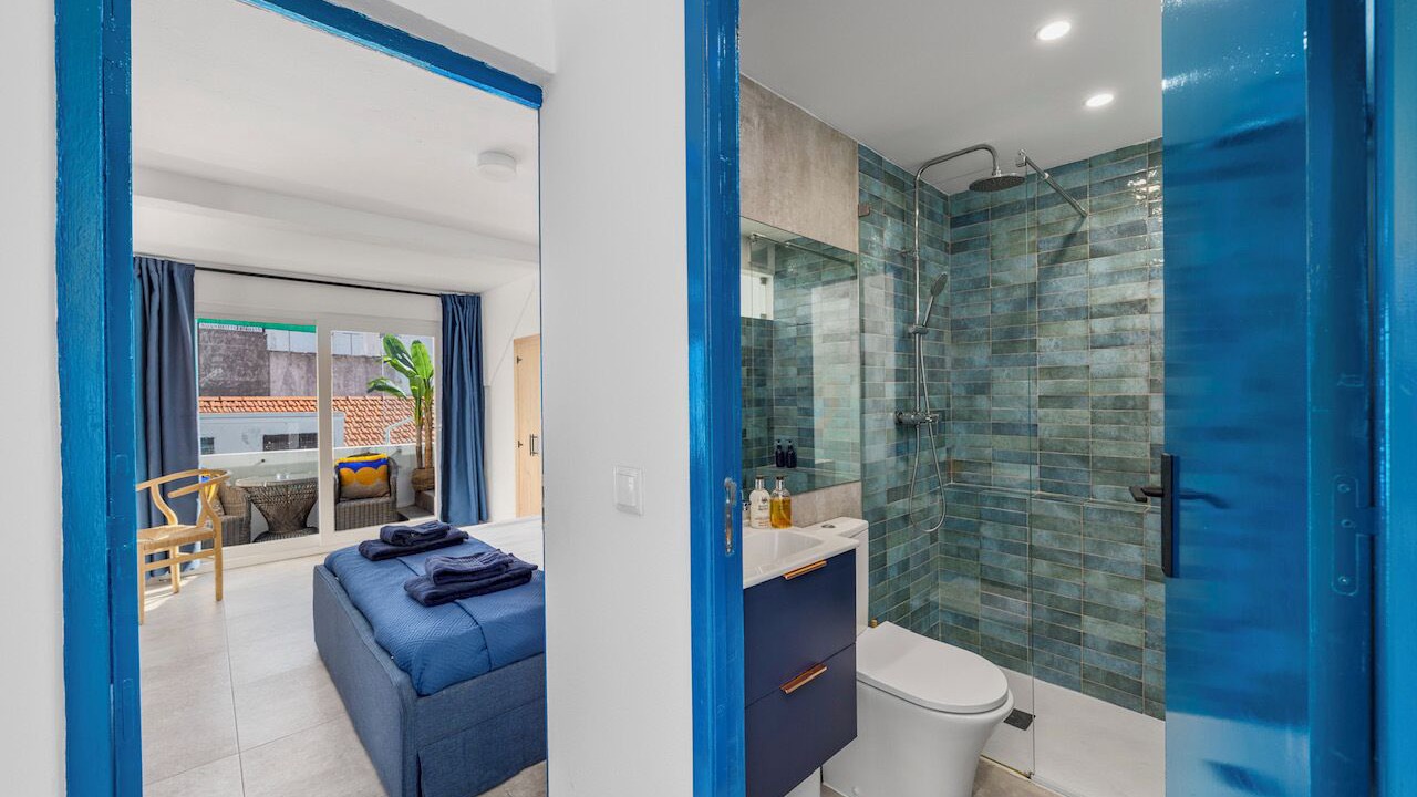 Photo of Bathroom in Portimao City Centre