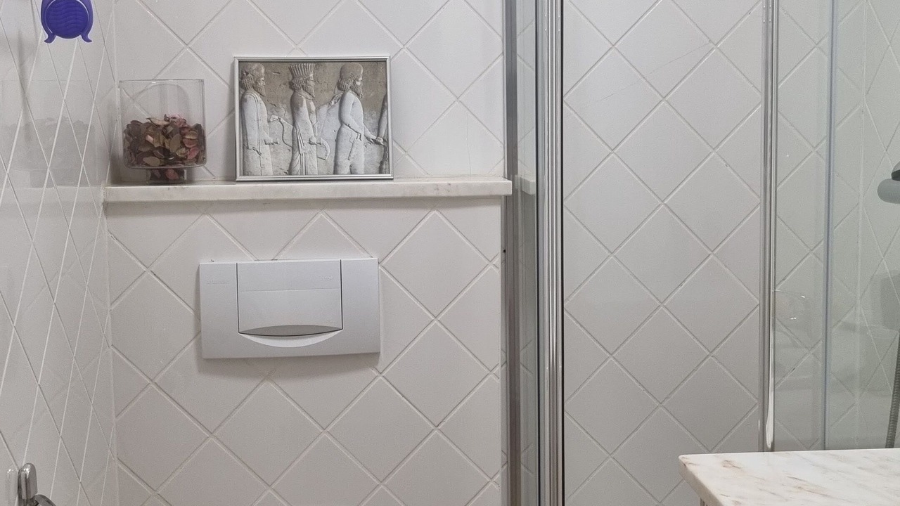 Photo of Bathroom in Gale