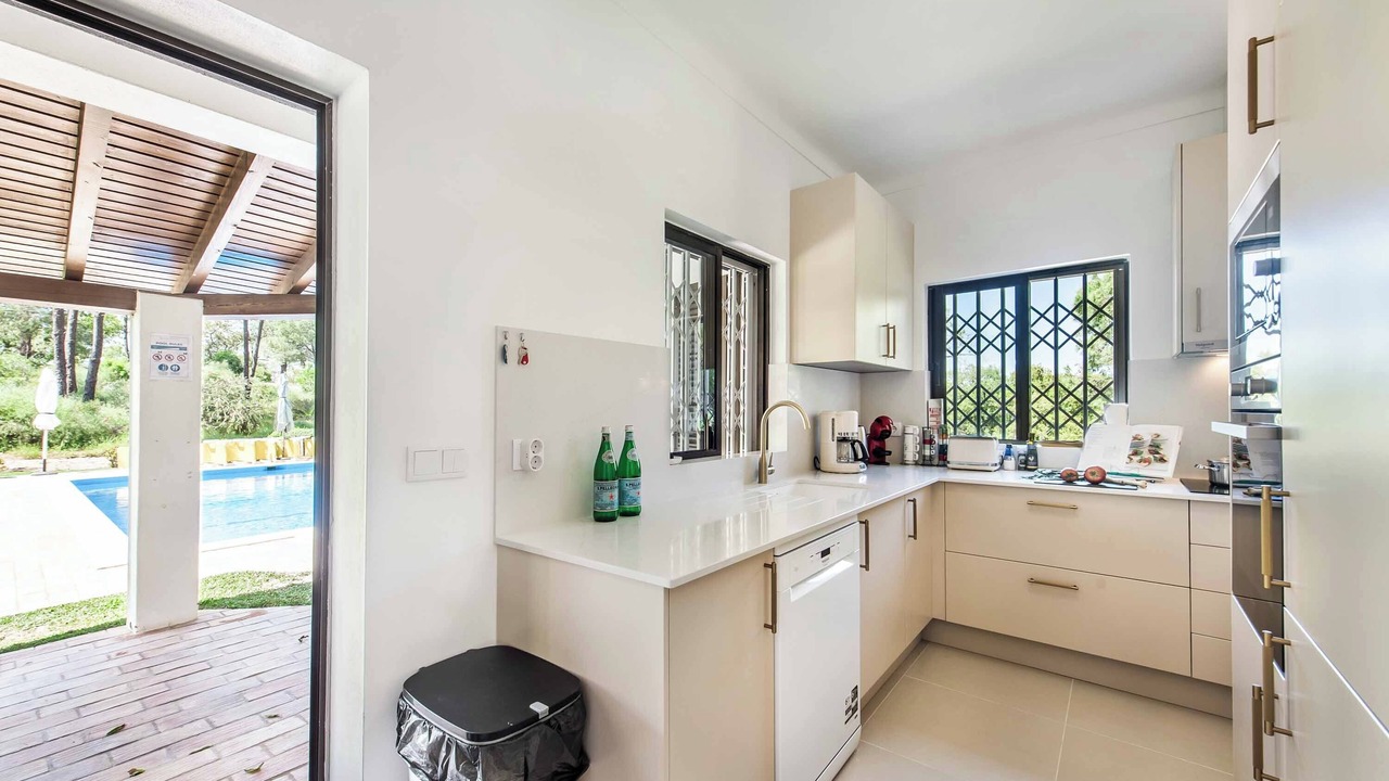 Photo of Kitchen in Caramujeira