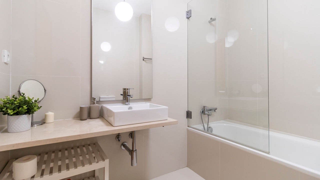 Photo of Bathroom in Centro / Baixa