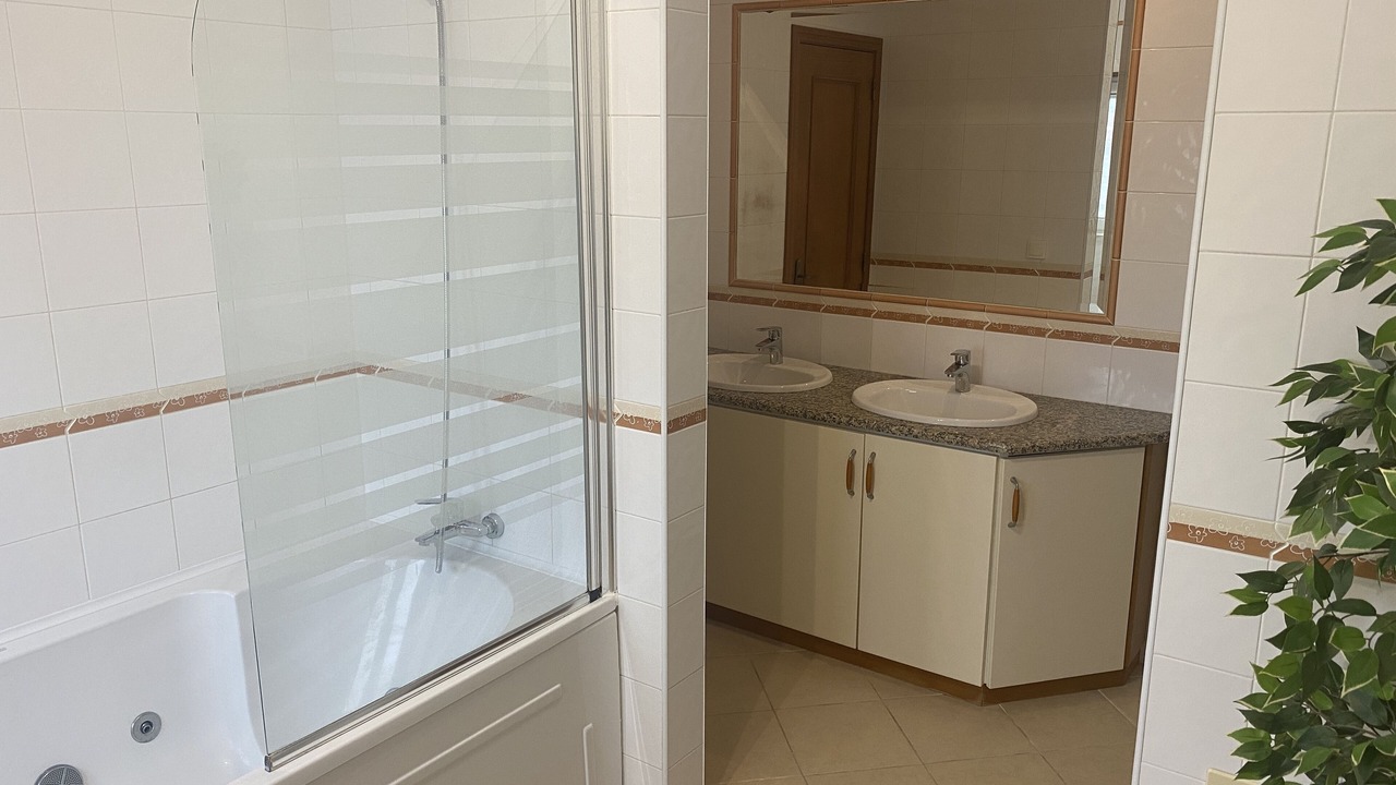 Photo of Bathroom in Ericeira