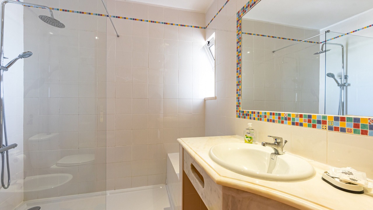 Photo of Bathroom in Gale