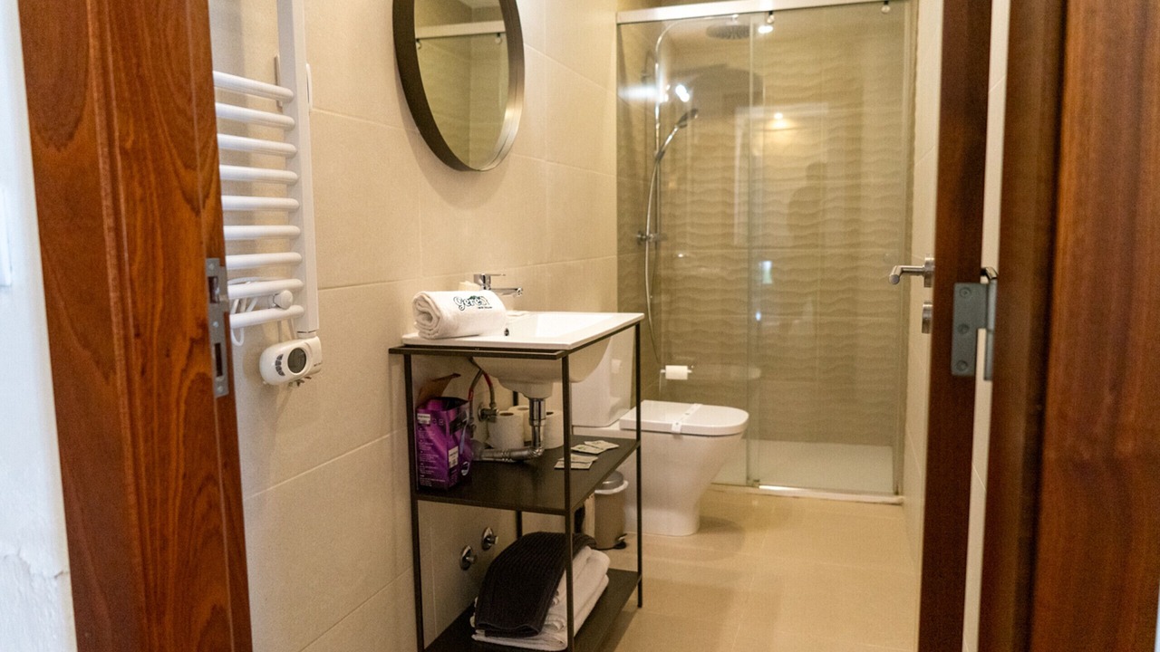Photo of Bathroom in Covide