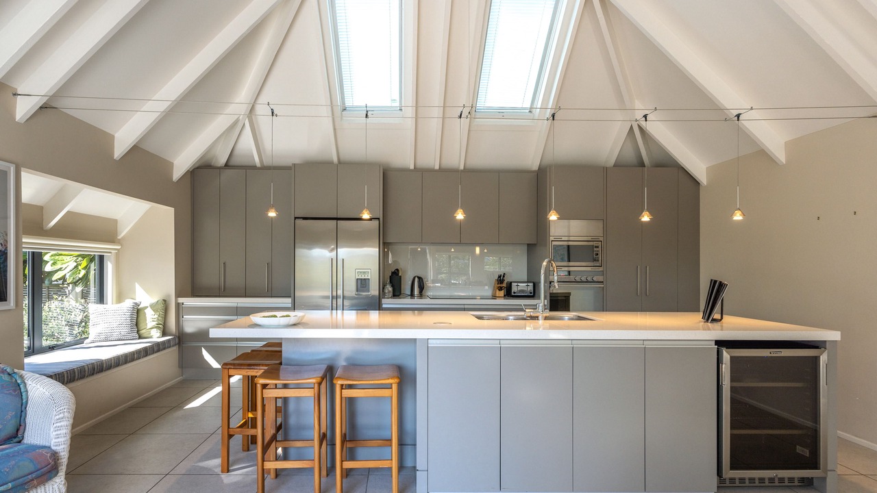 Photo of Kitchen in Onetangi