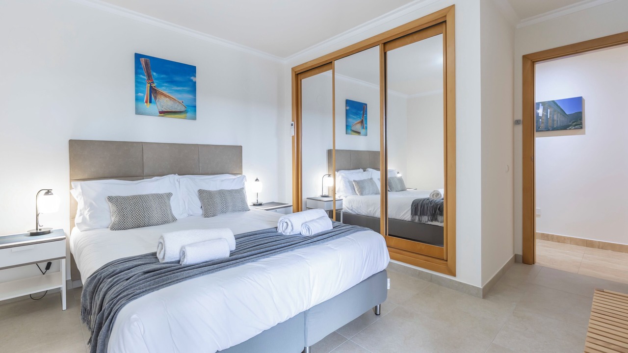 Photo of Bedroom in Meia Praia