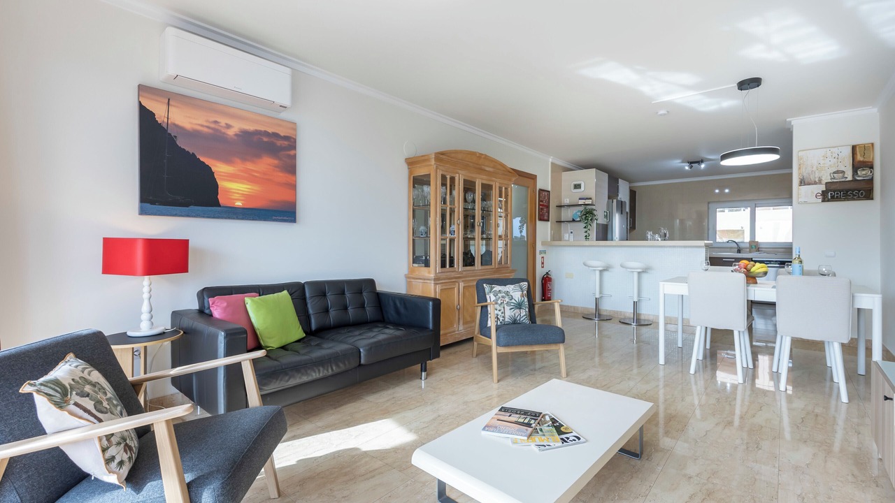 Photo of Livingroom in Meia Praia
