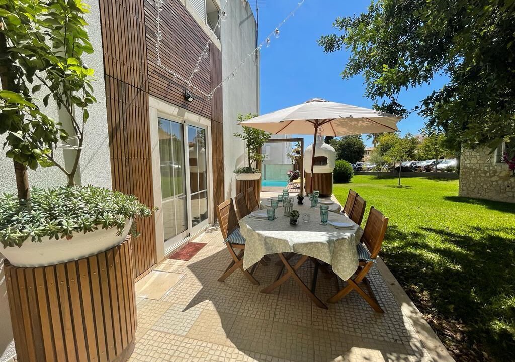 Photo of Outdoor in Pera