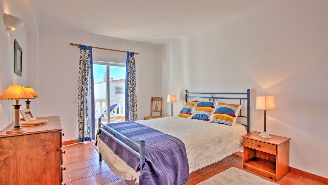 Photo of Bedroom in Meia Praia