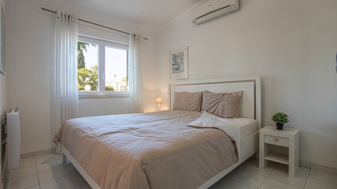 Photo of Bedroom in Alcalar