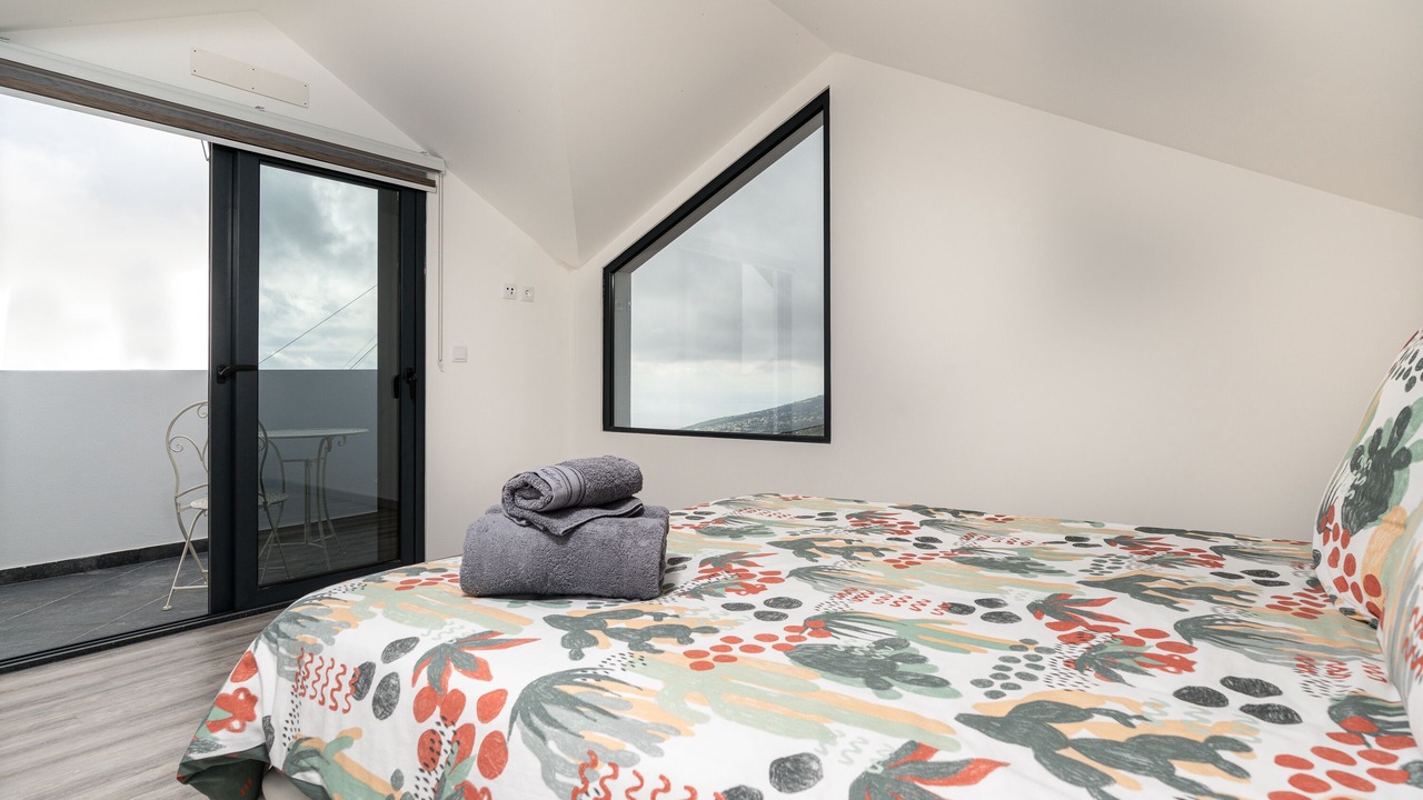 Photo of Bedroom in Calheta