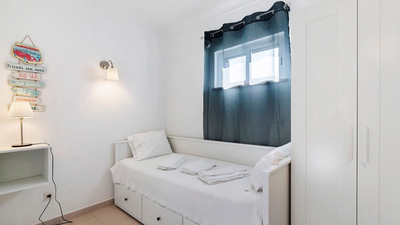 Photo of Bedroom in Alporchinhos