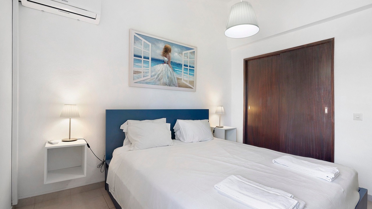 Photo of Bedroom in Alporchinhos