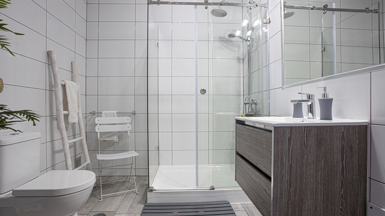 Photo of Bathroom in Ferragudo