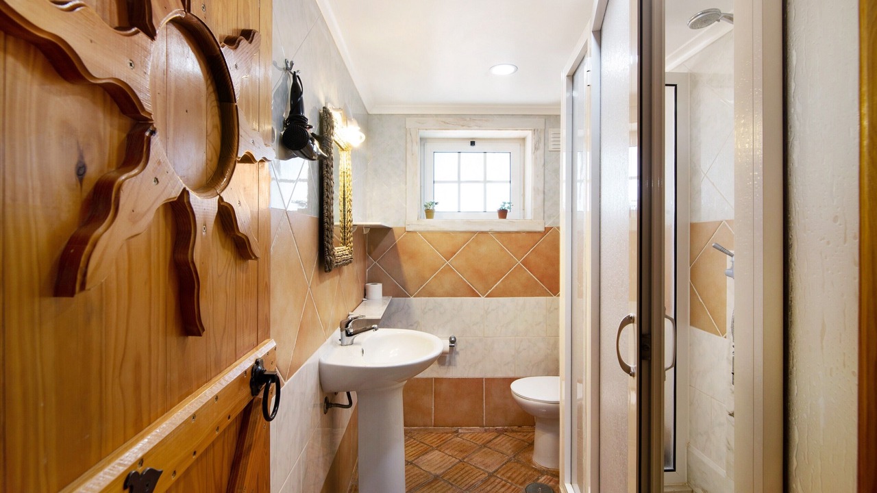Photo of Bathroom in Monte Raposo
