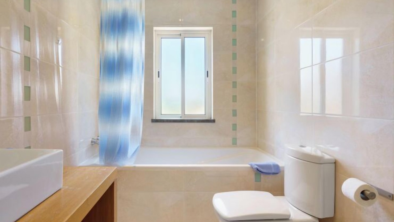 Photo of Bathroom in Moncarapacho e Fuseta