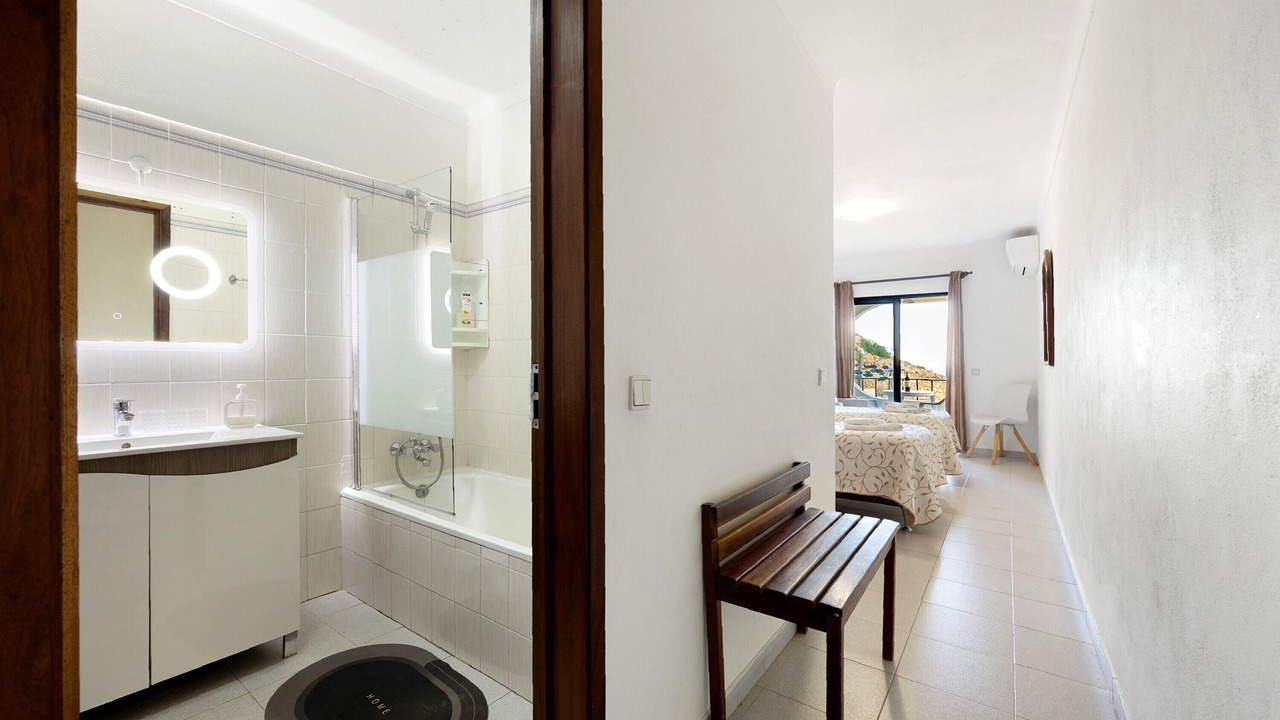 Photo of Bathroom in Vale de Centianes