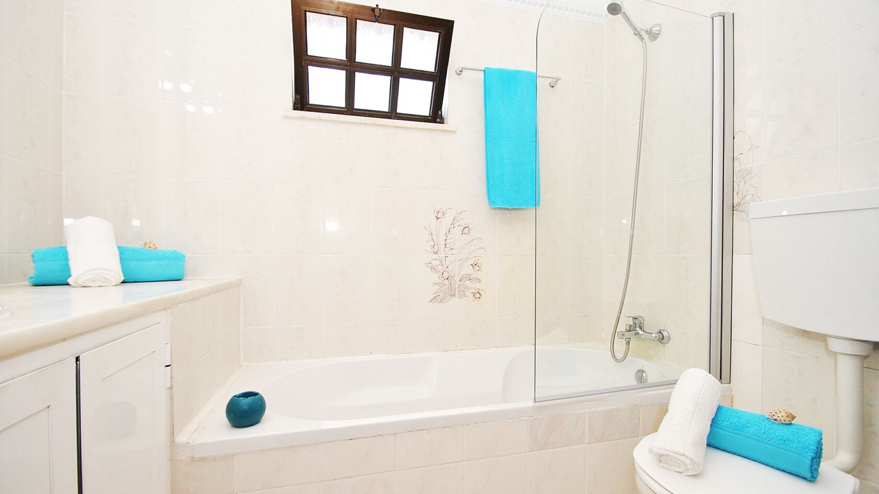 Photo of Bathroom in Gale