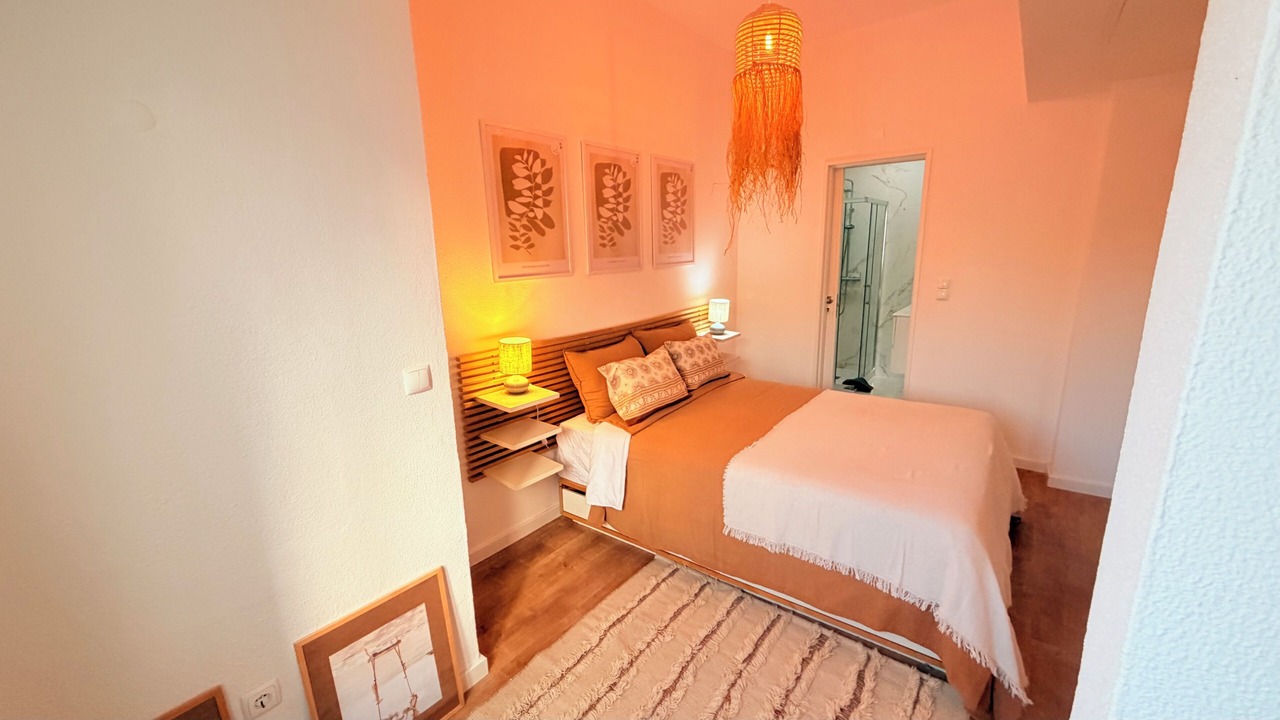 Photo of Bedroom in Cascais