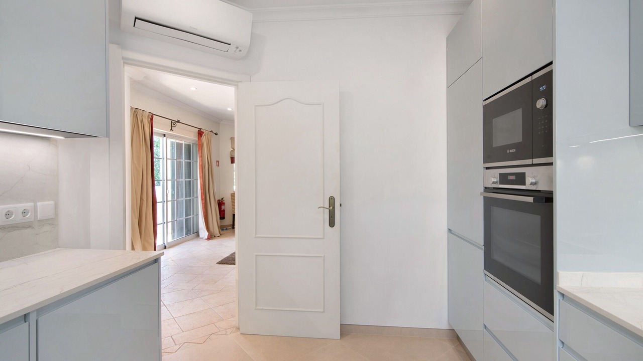 Photo of Kitchen in Vale do Lobo