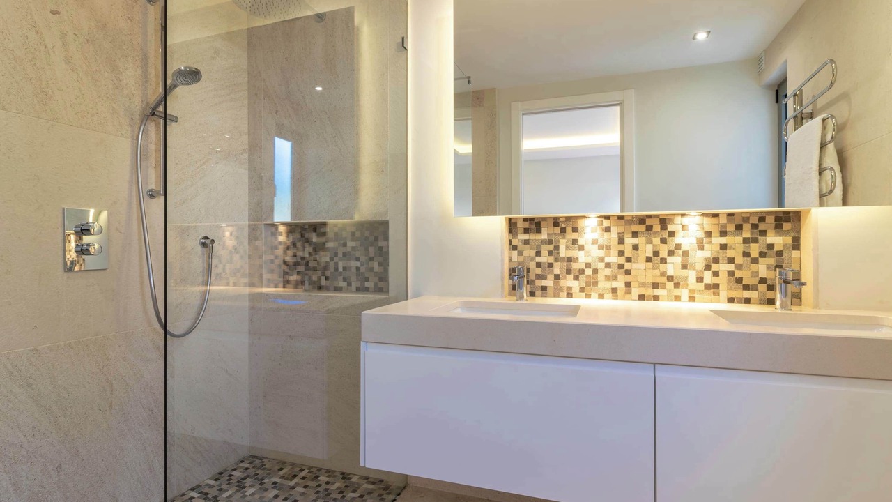 Photo of Bathroom in Ferragudo