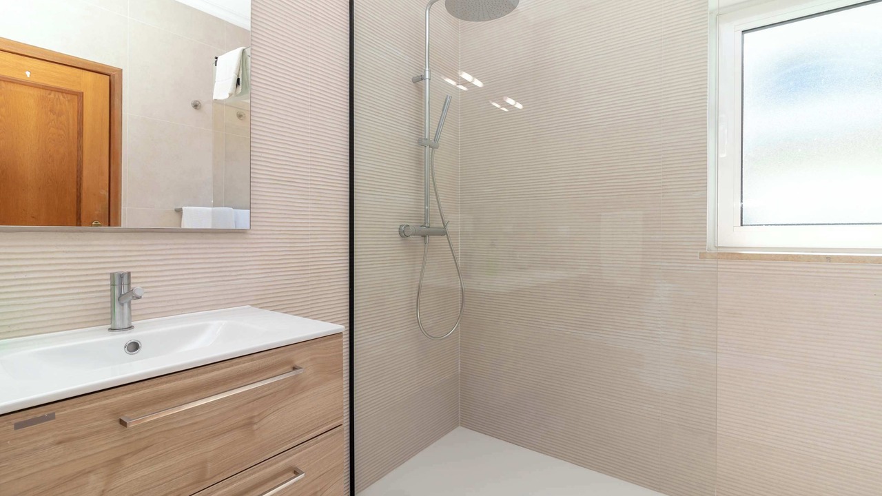 Photo of Bathroom in Ferragudo