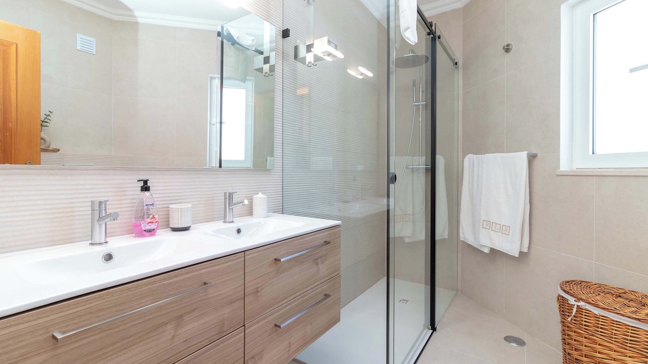 Photo of Bathroom in Ferragudo