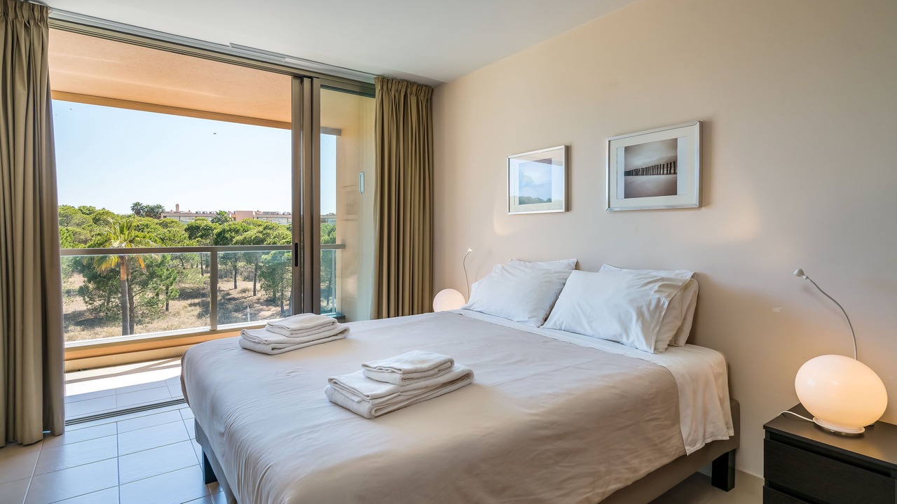 Photo of Bedroom in Salgados