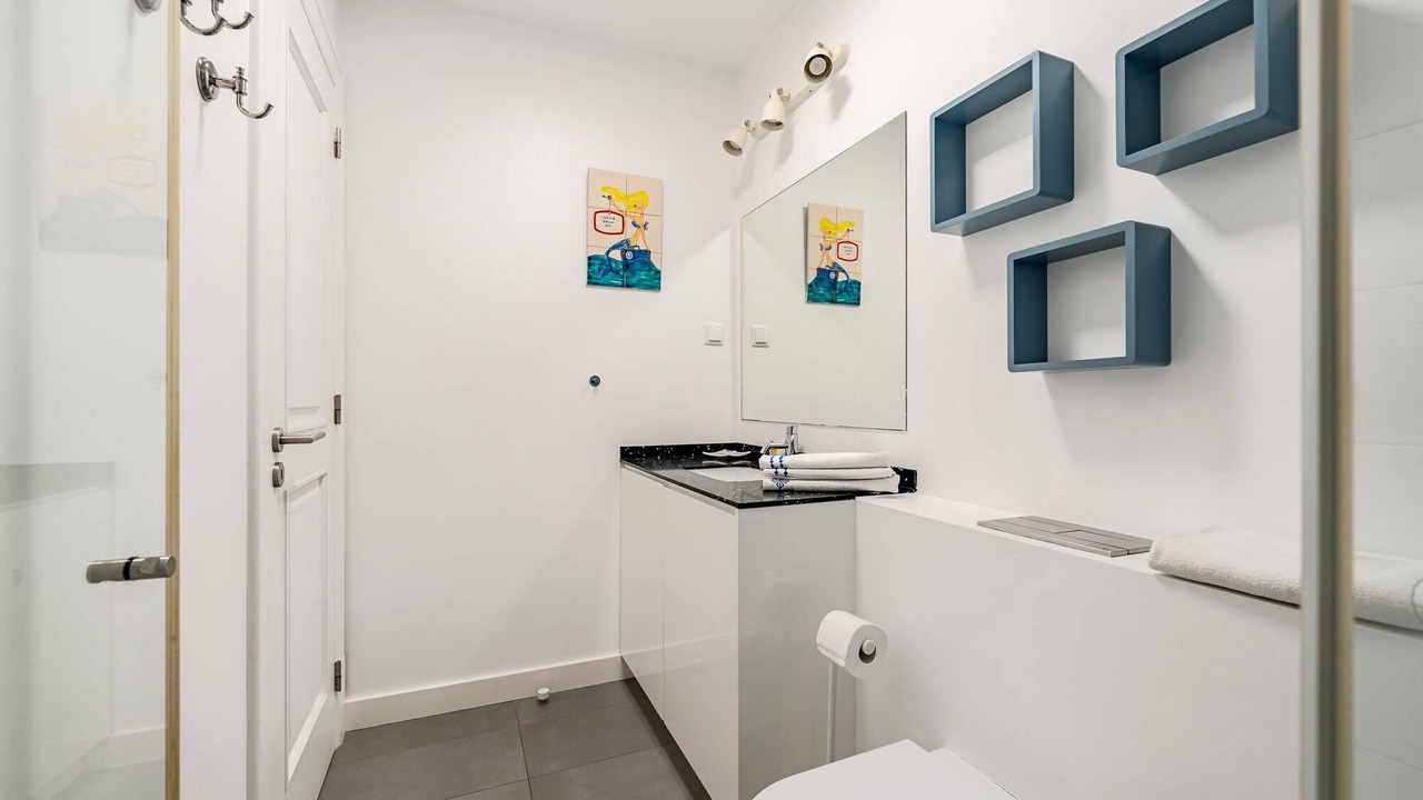 Photo of Bathroom in Cascais