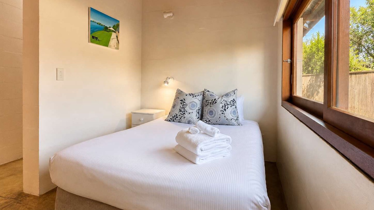 Photo of Bedroom in Onetangi