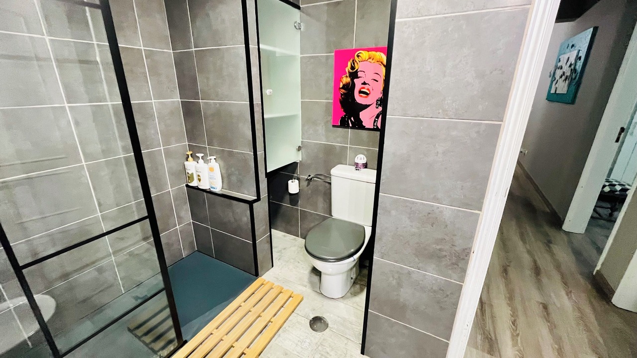 Photo of Bathroom in Faro